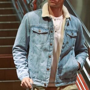 FWRD‎ denim jean jacket size Small Sherpa collar distressed buttons fly stretchy